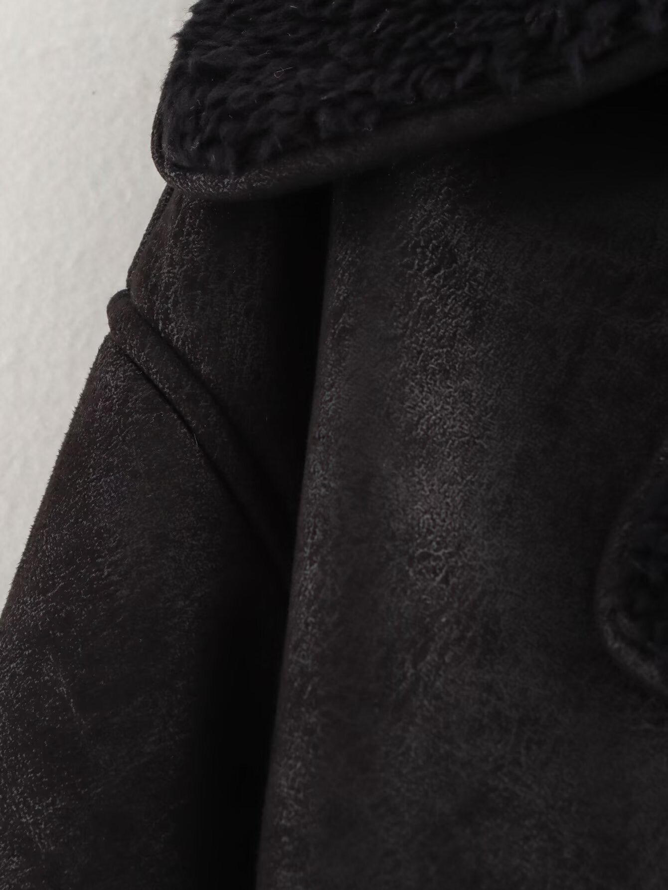 Elara™ – Shearling Jacket