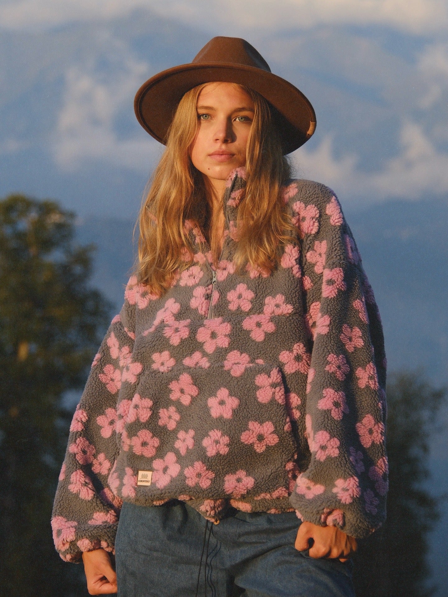 Isla™ - Floral Fleece Pullover